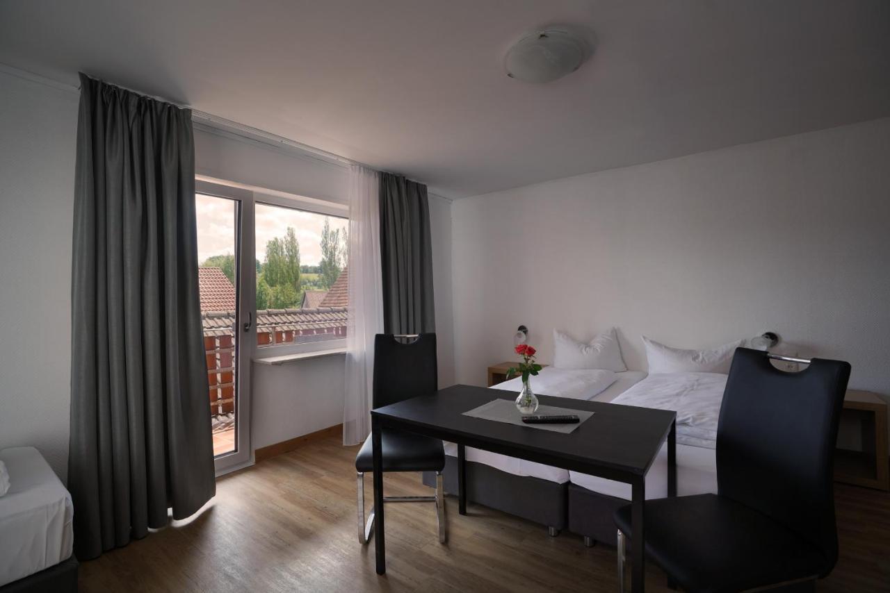Hotel Gasthof Metzgerei Lamm - Benedikt Rueckel Geiselwind Zewnętrze zdjęcie